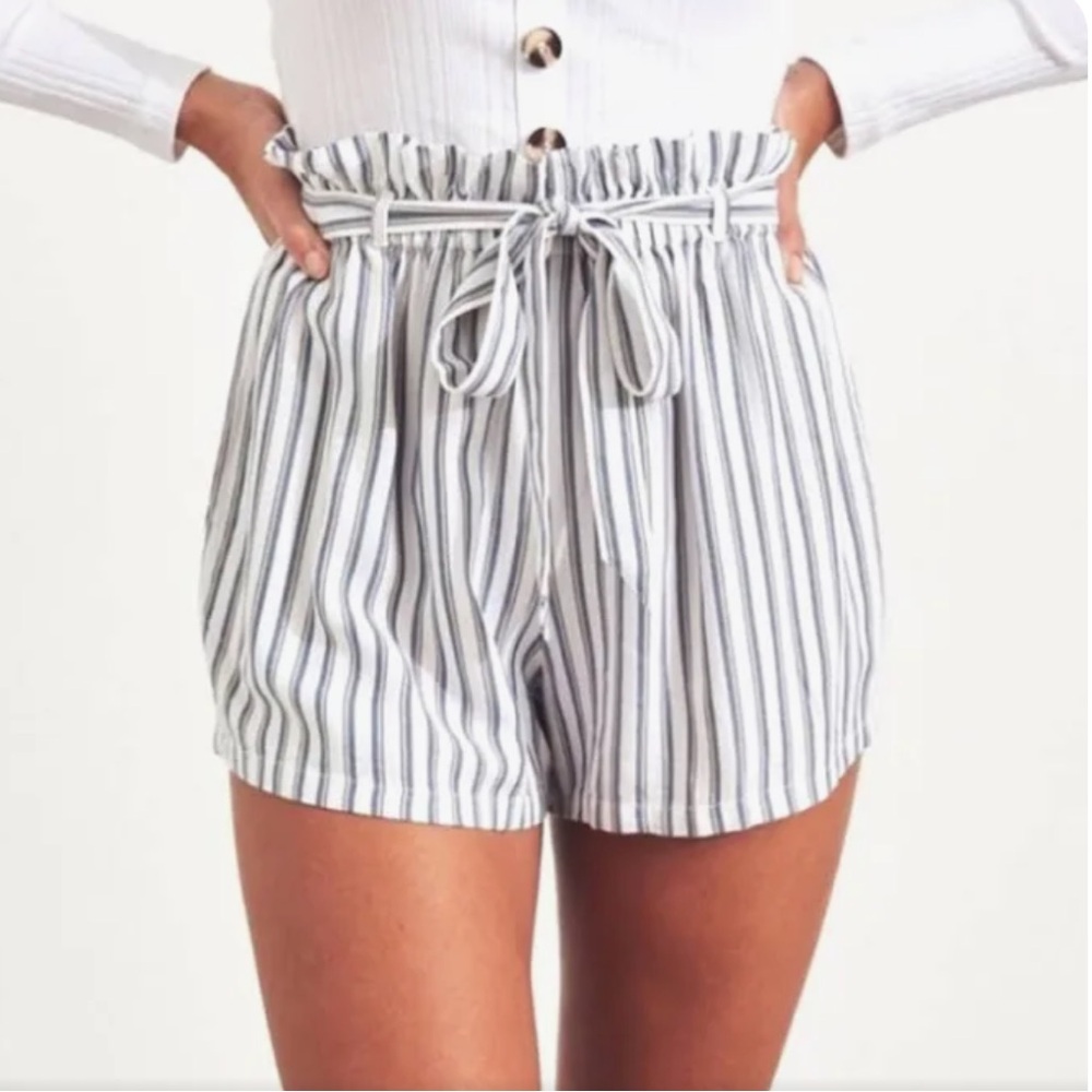 Hollister ultra high waisted paper bag shorts